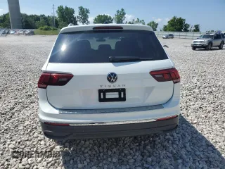 2024 Volkswagen Tiguan Wolfsburg Edition z VIN 3VV6B7AX9RM208592, wystawiony jako Copart lot #62165985 z przebiegiem 15 173 mil mil oraz Czysty tytuł • Clean title. Historia ofert i sprzedaży dostępna na DreamBid. Obrazek 6.