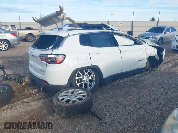 2024 Jeep Compass Latitude Lux with VIN 3C4NJDFN3RT143876, listed as a IAAI auction lot 41315773 with Not provided miles and . Bid and sale history available at DreamBid. Image 4.