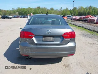 2012 Volkswagen Jetta SEL с VIN 3VWLX7AJ4CM471141, выставлен на аукционе IAAI как лот 42276054 с пробегом 143 196 миль миль и . История ставок и продаж доступна на DreamBid. Изображение 15.