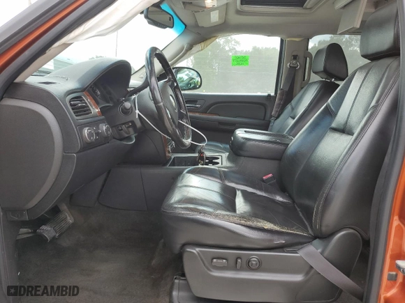 2007 Chevrolet Avalanche LT w/3LT with VIN 3GNFK12367G261924, listed as a Copart auction lot 72162084 with 312,768 mi miles and Salvage Title. Bid and sale history available at carsss.com. Image 7.