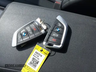2019 BMW 3 Series 330i xDrive with VIN WBA5R7C54KFH24284, listed as a IAAI auction lot 41246406 with 57,200 mi miles. Bid and sale history available at carsss.com. Image 11.