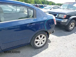 2007 Nissan Sentra S с VIN 3N1AB61E27L711386, выставлен на аукционе IAAI как лот 42324887 с пробегом 203 396 миль миль и . История ставок и продаж доступна на DreamBid. Изображение 6.
