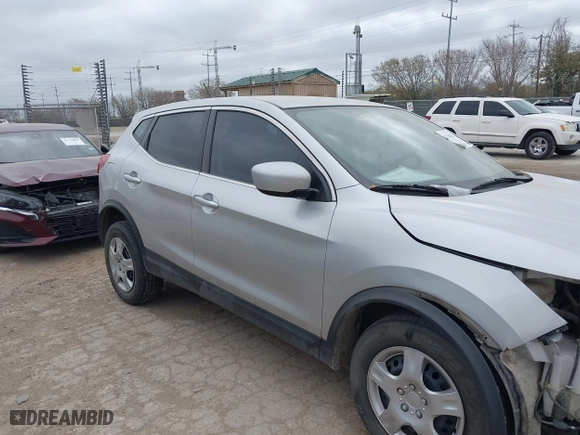 2018 Nissan Rogue Sport SV with VIN JN1BJ1CR6JW263293, listed as a IAAI auction lot 41740293 with 233,641 mi miles. Bid and sale history available at carsss.com. Image 14.