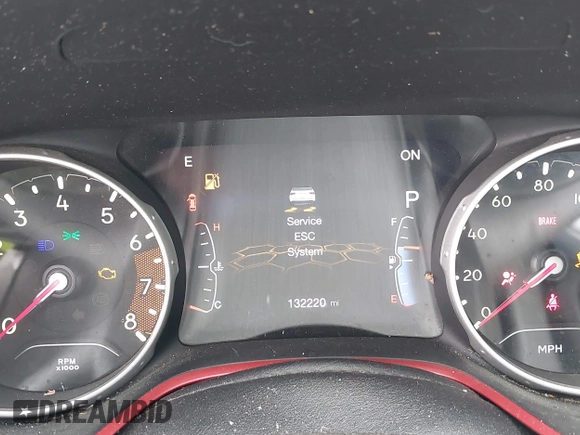 2020 Jeep Compass Trailhawk z VIN 3C4NJDDB6LT126585, wystawiony jako IAAI lot #42210794 z przebiegiem 132 220 mil mil oraz . Historia ofert i sprzedaży dostępna na DreamBid. Obrazek 15.