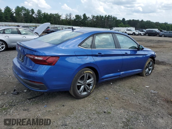 2024 Volkswagen Jetta SE with VIN 3VWEM7BU9RM034898, listed as a Copart auction lot 62858645 with 30,072 mi miles and Clean title. Bid and sale history available at DreamBid. Image 3.