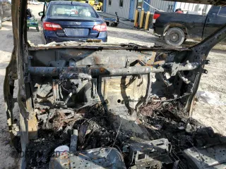 2023 Chevrolet Tahoe RST z VIN 1GNSCRKD9PR250273, wystawiony jako Copart lot #85769034 z przebiegiem Nie podano mil oraz Nie do naprawy • Non repairable. Historia ofert i sprzedaży dostępna na DreamBid. Obrazek 8.