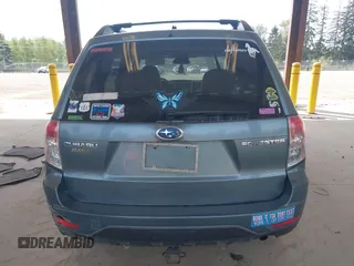 2009 Subaru Forester X с VIN JF2SH63659H767055, выставлен на аукционе IAAI как лот 42116951 с пробегом 156 136 миль миль и . История ставок и продаж доступна на DreamBid. Изображение 17.