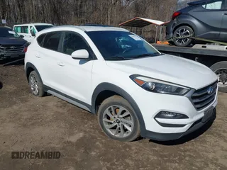 2017 Hyundai Tucson SE with VIN KM8J3CA40HU403622, listed as a IAAI auction lot 41698388 with 98,620 mi miles. Bid and sale history available at carsss.com. Image 1.