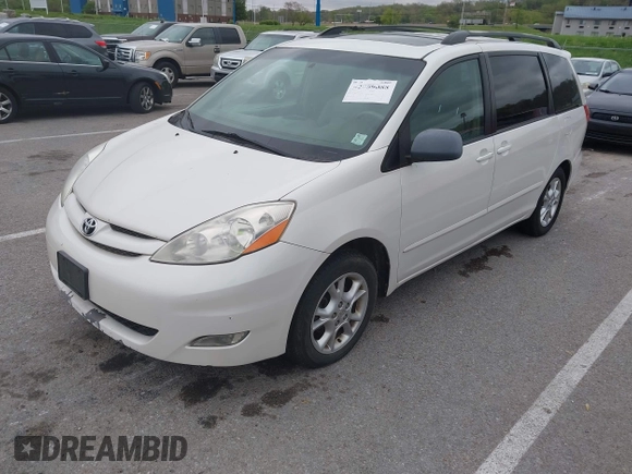 2006 Toyota Sienna XLE with VIN 5TDZA22C76S522489, listed as a IAAI auction lot 42089088 with 226,428 mi miles. Bid and sale history available at carsss.com. Image 2.