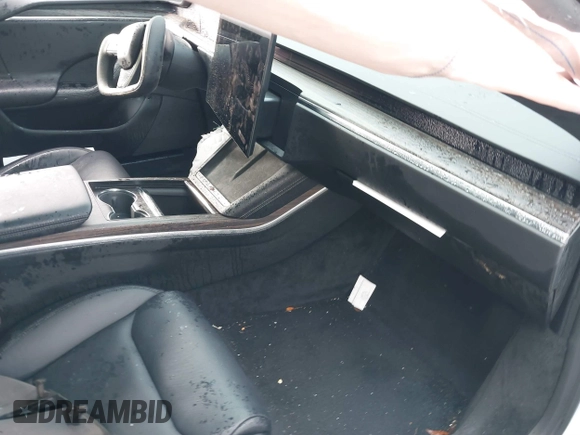 2022 Tesla Model S with VIN 5YJSA1E50NF487306, listed as a IAAI auction lot 41570528 with Not Provided miles and . Bid and sale history available at DreamBid. Image 5.