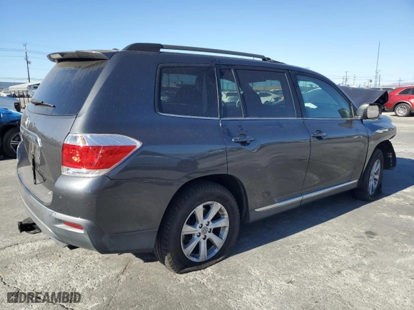 2011 Toyota Highlander with VIN 5TDZA3EH8BS015110, listed as a Copart auction lot 81560414 with 0 mi miles and Salvage Title. Bid and sale history available at carsss.com. Image 3.