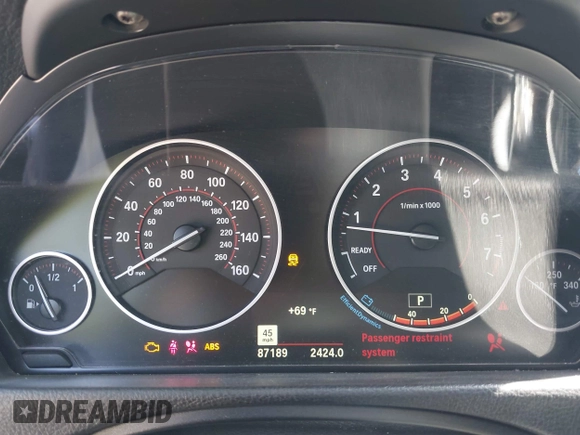 2019 BMW 4 Series 430i with VIN WBA4J1C59KBM17309, listed as a IAAI auction lot 42011443 with 87,189 mi miles. Bid and sale history available at carsss.com. Image 7.