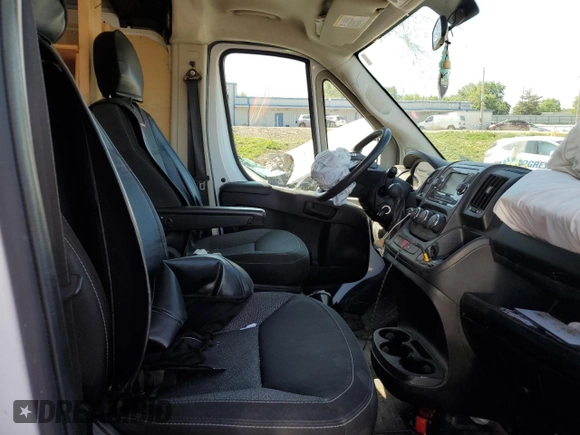 2018 Ram ProMaster Cargo with VIN 3C6TRVAGXJE105060, listed as a Copart auction lot 52821724 with 100,477 mi miles and Salvage Title. Bid and sale history available at DreamBid. Image 11.