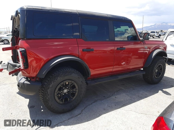 2024 Ford Bronco Wildtrak z VIN 1FMEE2BP1RLB27070, wystawiony jako Copart lot #54312945 z przebiegiem 3 354 mil mil oraz Szkoda całkowita • Salvage title. Historia ofert i sprzedaży dostępna na DreamBid. Obrazek 3.