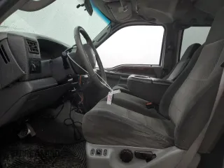 2003 Ford F-350 XL z VIN 1FTSW31P23EC19215, wystawiony jako Copart lot #87264274 z przebiegiem 290 656 mil mil oraz Nie do naprawy • Non repairable. Historia ofert i sprzedaży dostępna na DreamBid. Obrazek 7.