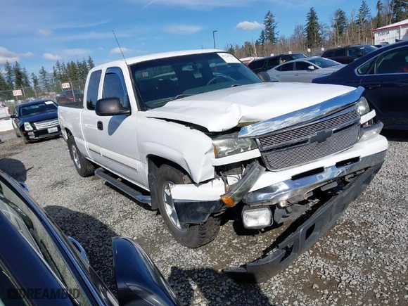 2007 Chevrolet Silverado 1500 Classic LT1 with VIN 1GCEC19V57Z170099, listed as a IAAI auction lot 41725714 with 131,734 mi miles. Bid and sale history available at carsss.com. Image 13.