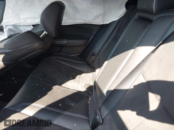 2019 Acura TLX w/A-Spec Pkg z VIN 19UUB2F62KA006920, wystawiony jako IAAI lot #42039137 z przebiegiem 102 780 mil mil oraz . Historia ofert i sprzedaży dostępna na DreamBid. Obrazek 8.