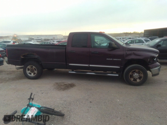 2005 Dodge 3500 SLT z VIN 3D7LS38C65G768954, wystawiony jako IAAI lot #40947309 z przebiegiem 262 829 mil mil oraz . Historia ofert i sprzedaży dostępna na DreamBid. Obrazek 13.
