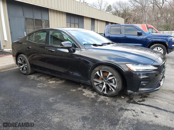 2024 Volvo S60 Plus Dark Theme with VIN 7JRL12TL6RG324992, listed as a Copart auction lot 48107385 with 15,812 mi miles and Clean Title. Bid and sale history available at carsss.com. Image 4.