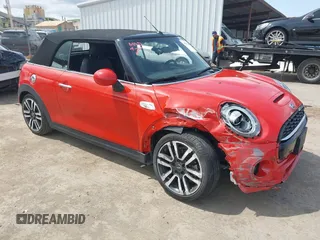 2019 MINI Convertible Cooper S with VIN WMWWG9C58K3E40700, listed as a IAAI auction lot 41985685 with 29,128 mi miles. Bid and sale history available at carsss.com. Image 1.