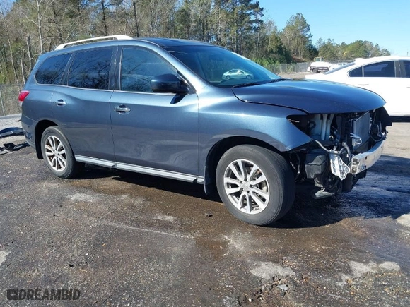 2016 Nissan Pathfinder S with VIN 5N1AR2MN2GC635186, listed as a IAAI auction lot 41786534 with 229,493 mi miles. Bid and sale history available at carsss.com. Image 1.