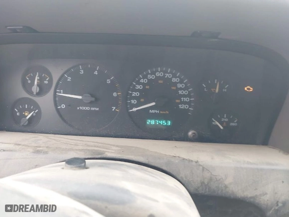 2004 Jeep Grand Cherokee Laredo with VIN 1J4GW48N64C331880, listed as a IAAI auction lot 41618664 with 287,453 mi miles. Bid and sale history available at carsss.com. Image 7.