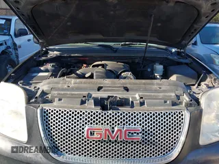 2008 GMC Yukon SLT w/4SB with VIN 1GKFC13068R109156, listed as a IAAI auction lot 41658588 with 224,669 mi miles. Bid and sale history available at carsss.com. Image 6.