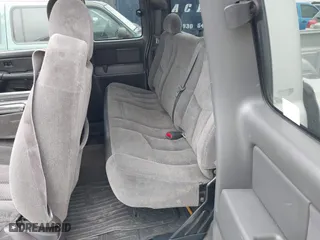 2006 Chevrolet Silverado 1500 LT1 with VIN 2GCEC19V961110690, listed as a IAAI auction lot 41338505 with 262,758 mi miles. Bid and sale history available at carsss.com. Image 8.