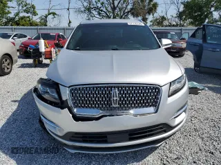 2019 Lincoln MKC Select with VIN 5LMCJ2C99KUL09924, listed as a Copart auction lot 57176145 with 55,094 mi miles and Salvage title. Bid and sale history available at DreamBid. Image 5.