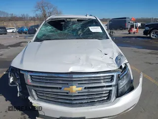 2016 Chevrolet Tahoe LTZ z VIN 1GNSKCKC0GR214110, wystawiony jako IAAI lot #41680822 z przebiegiem 60 271 mil mil oraz . Historia ofert i sprzedaży dostępna na DreamBid. Obrazek 6.