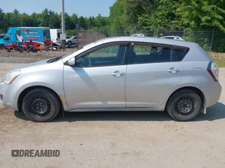 2009 Pontiac Vibe z VIN 5Y2SM67059Z447387, wystawiony jako IAAI lot #42404255 z przebiegiem 181 295 mil mil oraz . Historia ofert i sprzedaży dostępna na DreamBid. Obrazek 12.