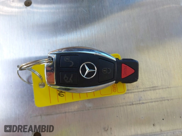 2015 Mercedes-Benz GLK 350 z VIN WDCGG8JBXFG374943, wystawiony jako IAAI lot #42201894 z przebiegiem 114 804 mil mil oraz . Historia ofert i sprzedaży dostępna na DreamBid. Obrazek 11.