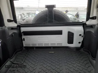 2015 Jeep Wrangler Altitude z VIN 1C4GJWBG8FL730965, wystawiony jako Copart lot #86276064 z przebiegiem 43 541 mil mil oraz Szkoda całkowita • Salvage title. Historia ofert i sprzedaży dostępna na DreamBid. Obrazek 10.