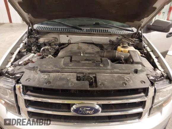 2015 Ford Expedition XL with VIN 1FMJU1GT2FEF24210, listed as a IAAI auction lot 42146158 with 213,276 mi miles and . Bid and sale history available at DreamBid. Image 10.