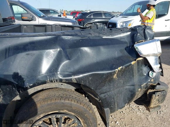 2019 Nissan Titan SV with VIN 1N6AA1E5XKN527266, listed as a IAAI auction lot 41737959 with 1 mi miles. Bid and sale history available at carsss.com. Image 6.