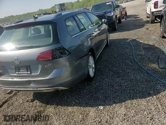 2017 Volkswagen Golf S z VIN 3VWH17AU9HM510718, wystawiony jako Copart lot #52856535 z przebiegiem 61 095 mil mil oraz Szkoda całkowita • Salvage title. Historia ofert i sprzedaży dostępna na DreamBid. Obrazek 14.
