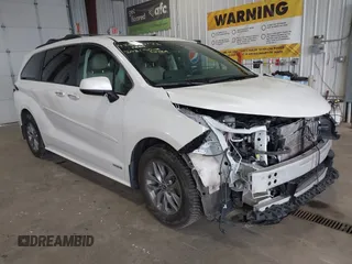 2021 Toyota Sienna XLE with VIN 5TDYSKFC4MS030969, listed as a IAAI auction lot 42530176 with 79,135 mi miles and . Bid and sale history available at DreamBid. Image 1.