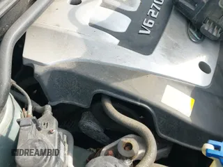 2007 Hyundai Tucson SE z VIN KM8JN12D67U483648, wystawiony jako IAAI lot #43059590 z przebiegiem 231 854 mil mil oraz . Historia ofert i sprzedaży dostępna na DreamBid. Obrazek 13.