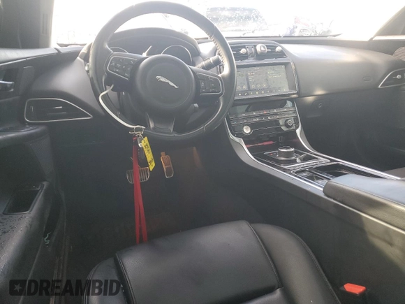2019 Jaguar XE 25t with VIN SAJAR4FX4KCP48422, listed as a Copart auction lot 40850444 with 102,515 mi miles. Bid and sale history available at carsss.com. Image 8.