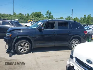 2018 Volkswagen Atlas SE с VIN 1V2KR2CA4JC519792, выставлен на аукционе IAAI как лот 42663715 с пробегом 124 682 миль миль и . История ставок и продаж доступна на DreamBid. Изображение 14.