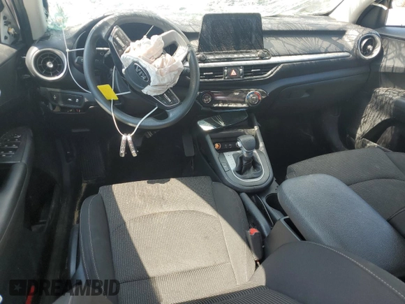 2019 Kia Forte LXS z VIN 3KPF24AD8KE012730, wystawiony jako Copart lot #63758095 z przebiegiem 78 541 mil mil oraz Nie do naprawy • Non repairable. Historia ofert i sprzedaży dostępna na DreamBid. Obrazek 8.