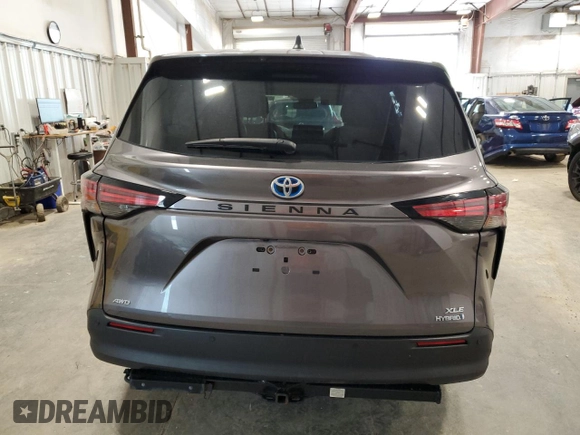 2021 Toyota Sienna XLE с VIN 5TDYSKFC8MS012409, выставлен на аукционе Copart как лот 57870055 с пробегом 82 107 миль миль и Списание • Salvage title. История ставок и продаж доступна на DreamBid. Изображение 6.