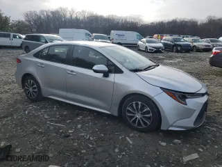 2020 Toyota Corolla LE with VIN JTDEPRAE5LJ090518, listed as a Copart auction lot 48414155 with 82,202 mi miles and Salvage Title. Bid and sale history available at carsss.com. Image 4.