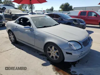2001 Mercedes-Benz SLK-Class Kompressor with VIN WDBKK49F61F187940, listed as a Copart auction lot 76110434 with 95,053 mi miles and Clean Title. Bid and sale history available at carsss.com. Image 5.