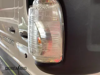 2019 Ford Transit z VIN 1FTYR2CM3KKA70067, wystawiony jako IAAI lot #42374326 z przebiegiem 85 782 mil mil oraz . Historia ofert i sprzedaży dostępna na DreamBid. Obrazek 1.