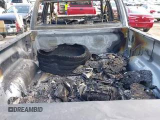 2024 Ram 2500 Big Horn z VIN 3C6UR5DL0RG102178, wystawiony jako IAAI lot #42044303 z przebiegiem Nie podano mil oraz . Historia ofert i sprzedaży dostępna na DreamBid. Obrazek 11.