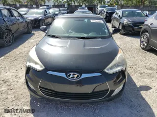 2013 Hyundai Veloster w/Gray Int with VIN KMHTC6AD5DU165027, listed as a Copart auction lot 76554534 with 126,980 mi miles and Clean Title. Bid and sale history available at carsss.com. Image 5.