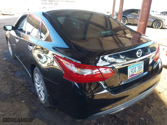 2018 Nissan Altima 2.5 SL with VIN 1N4AL3AP9JC270911, listed as a IAAI auction lot 41375582 with 90,449 mi miles. Bid and sale history available at carsss.com. Image 3.
