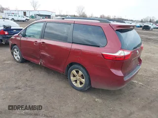 2016 Toyota Sienna LE AAS with VIN 5TDKK3DC0GS751907, listed as a IAAI auction lot 41831340 with 100,610 mi miles. Bid and sale history available at carsss.com. Image 3.