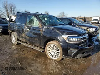 2024 Ford Expedition Limited with VIN 1FMJU2A89REA37391, listed as a Copart auction lot 42538905 with 10,297 mi miles and Non Repairable. Bid and sale history available at carsss.com. Image 4.